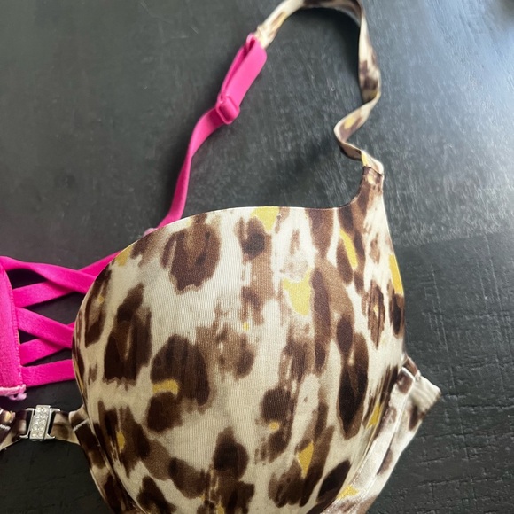 La Senza B34 Leopard Bra with Pink Straps and Criss Cross Back Padded Push Up - Picture 5 of 10